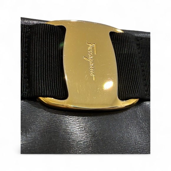 Salvatore Ferragamo Black Leather Shoulder Bag - Picture 7 of 11